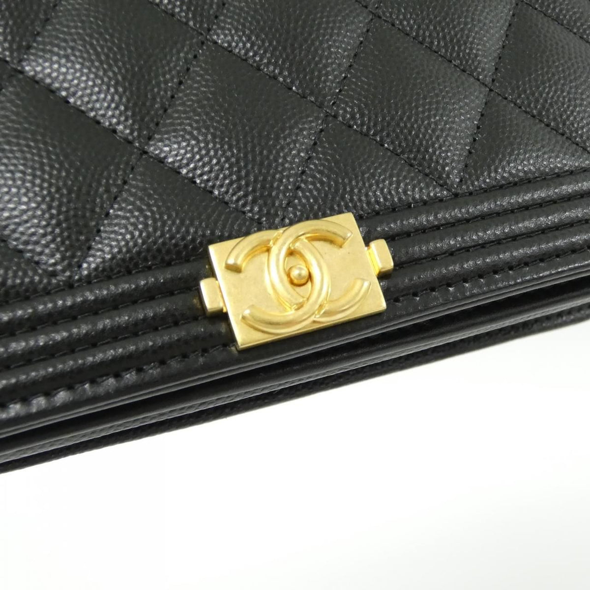 Chanel Boy Chanel Caviar Skin Chain Wallet