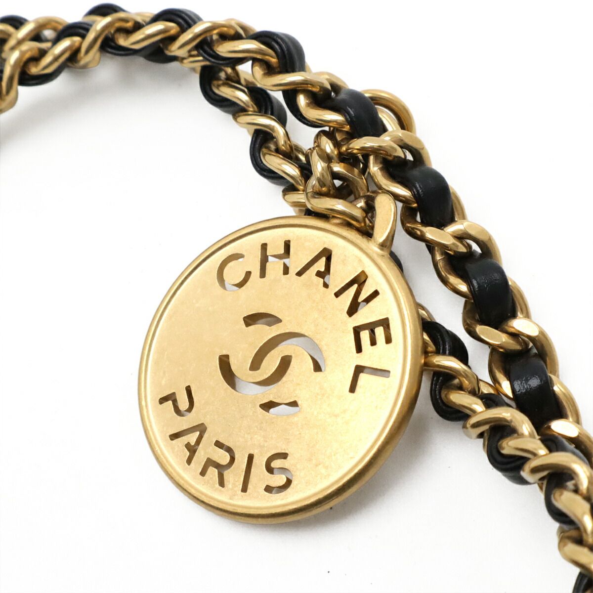 Chanel Chanel 22 Patent Calfskin Shoulder Bag