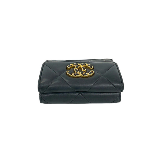 CHANEL 19 Lambskin Trifold Wallet