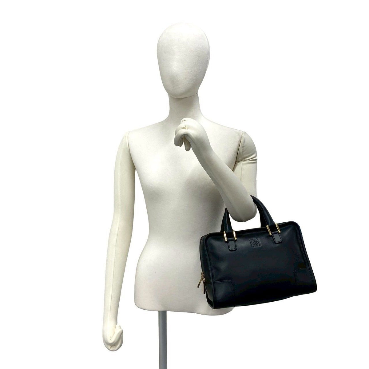 Loewe Amazona 28 Leather Handbag