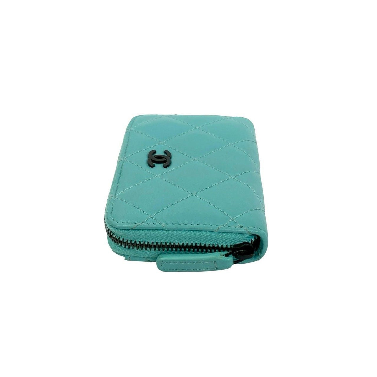 CHANEL Matelasse Lambskin Coin Case
