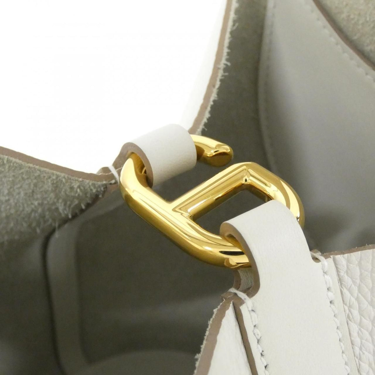 Hermes In The Loop 18cm Clemence Swift Shoulder Bag