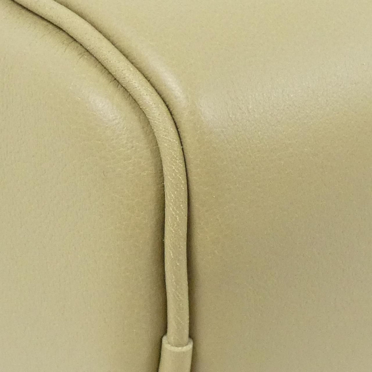 Loewe Amazona 16 Square Calf Handbag