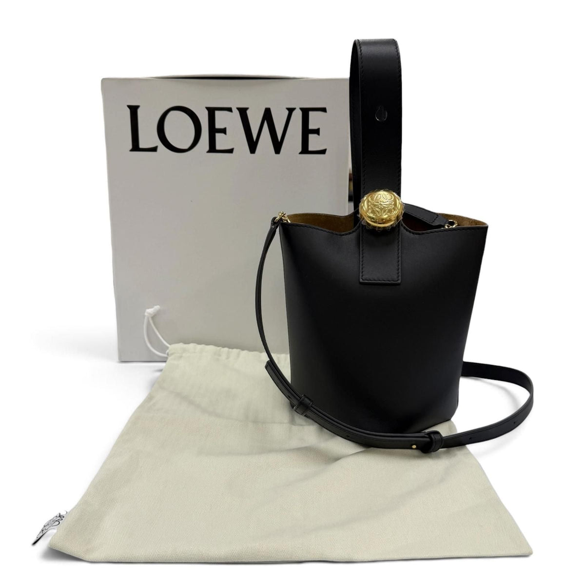 Loewe Pebble Bucket Bag Leather Handbag
