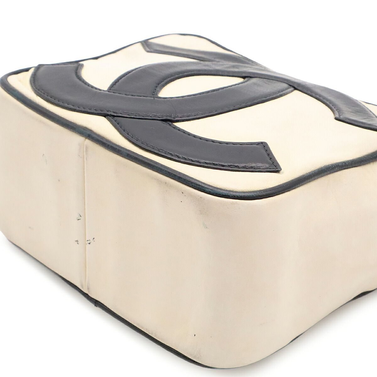 Chanel Leather Shoulder Bag