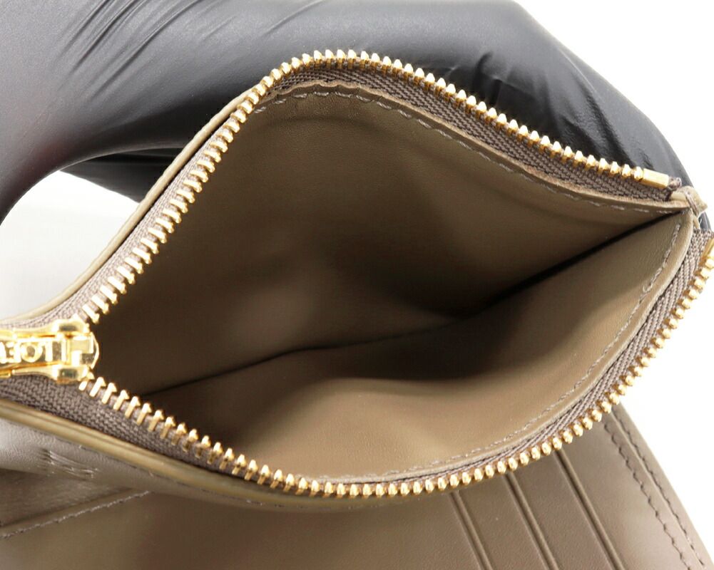 Loewe Anagram Vertical Wallet Pebble Grain Calf Trifold Wallet