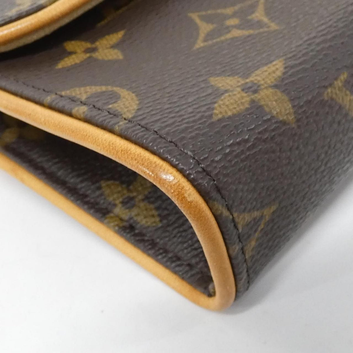 Louis Vuitton Pochette Florentine Monogram Waist Bag