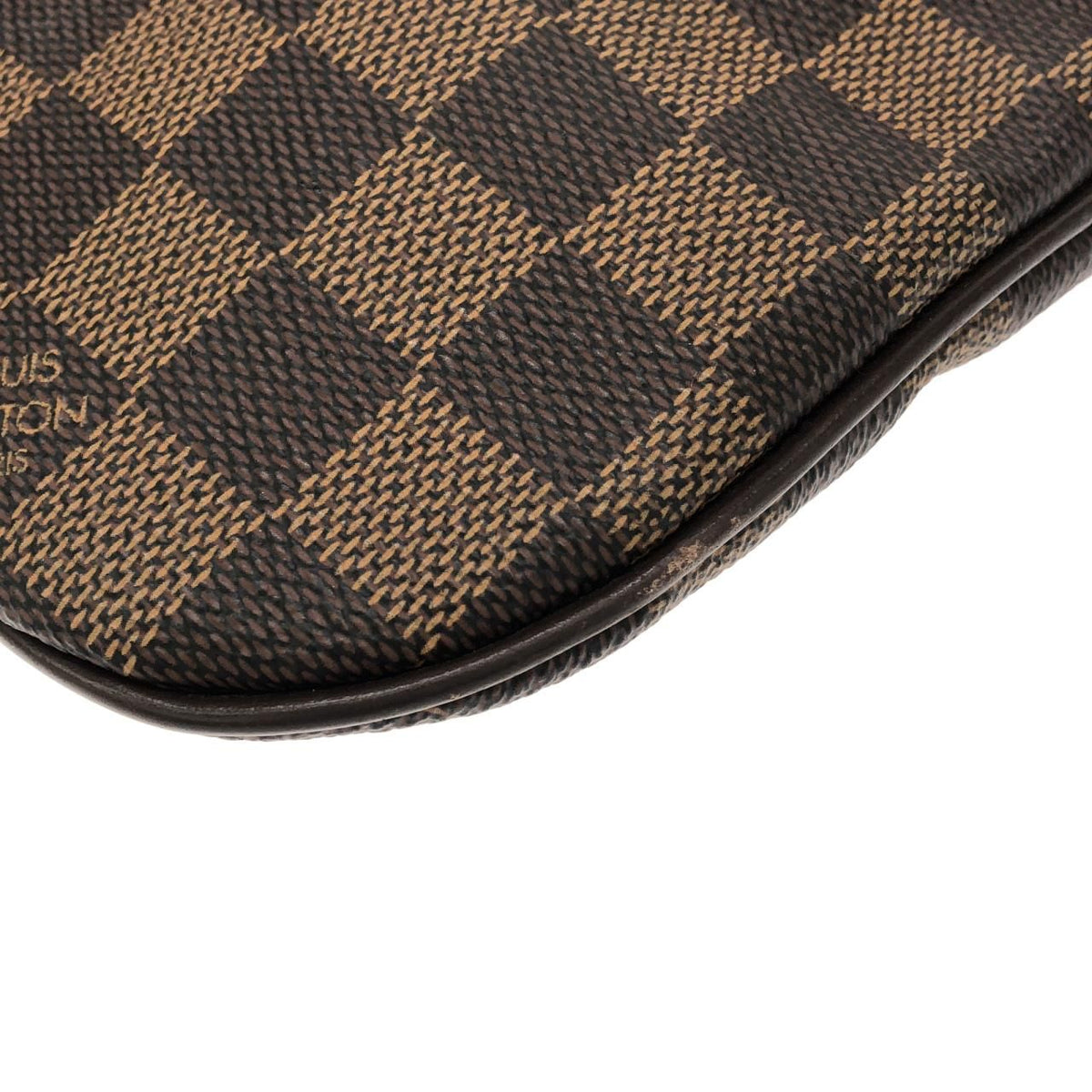 Louis Vuitton Pochette Bosphore Damier Shoulder Bag