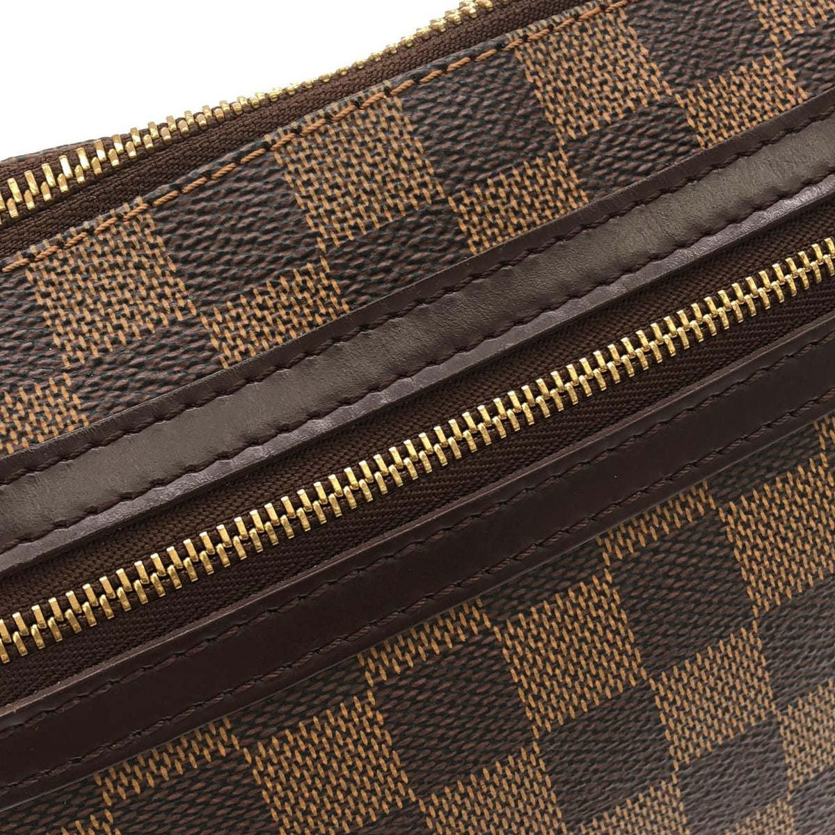 Louis Vuitton Pochette Bosphore Damier Shoulder Bag