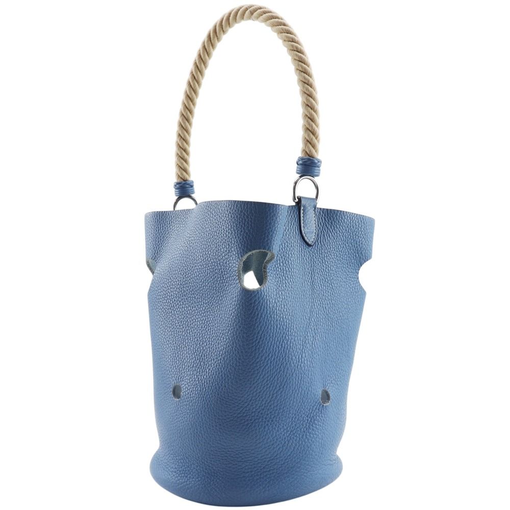 Hermes Manjoire MM Taurillon Clemence shoulder bag