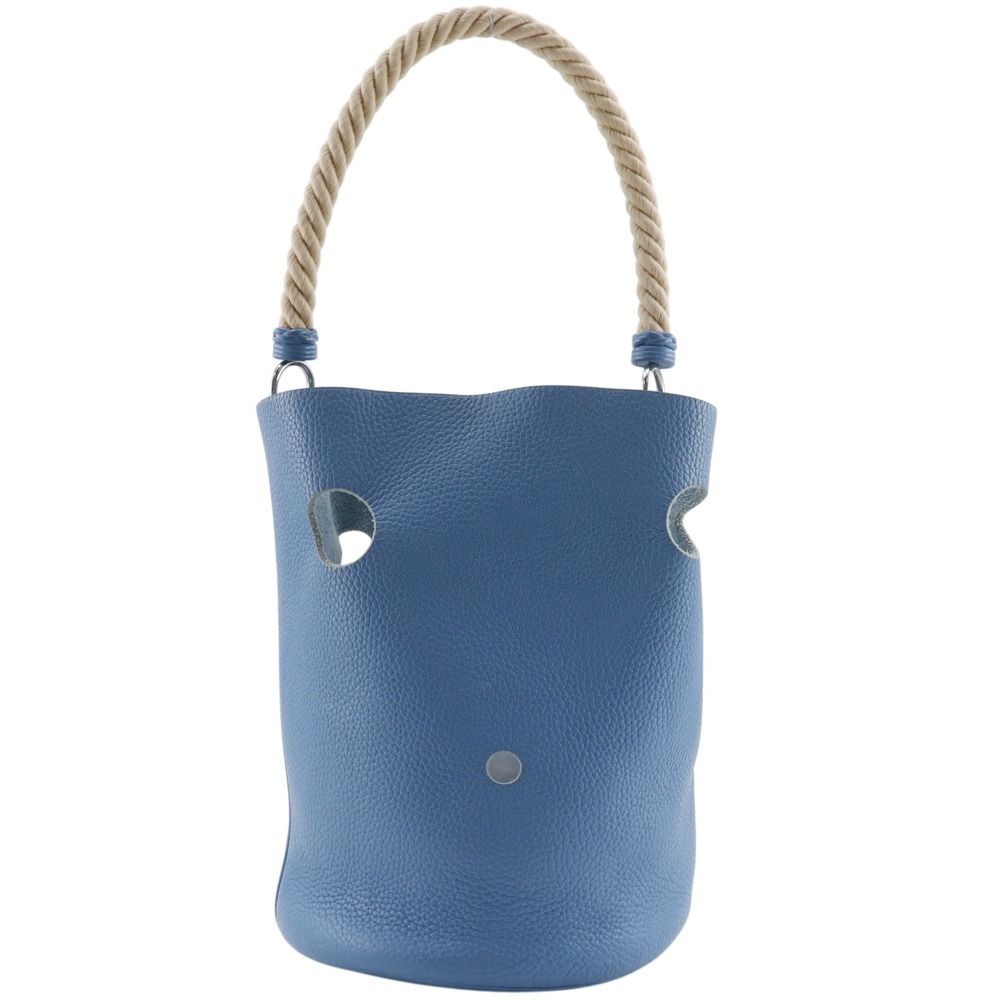 Hermes Manjoire MM Taurillon Clemence shoulder bag