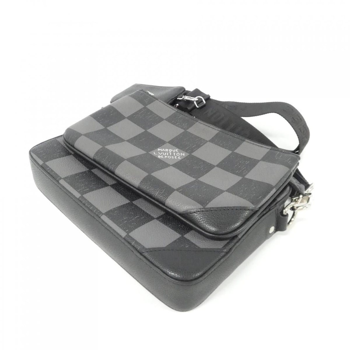 Louis Vuitton Damier Checkerboard Trio Messenger Calf Shoulder Bag