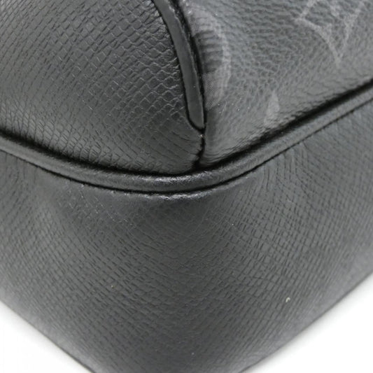 Louis Vuitton Taiga Rama Messenger shoulder bag