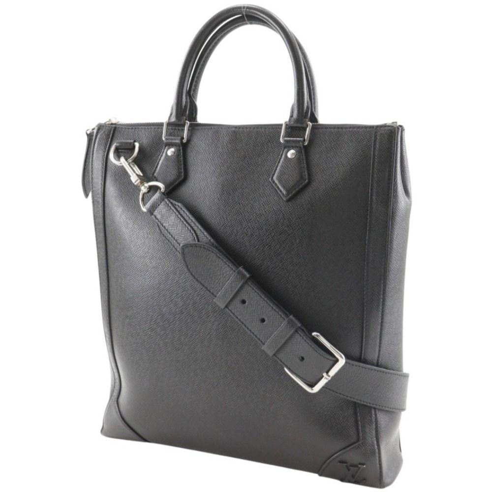 Louis Vuitton Vertical Tote Taiga Tote Bag