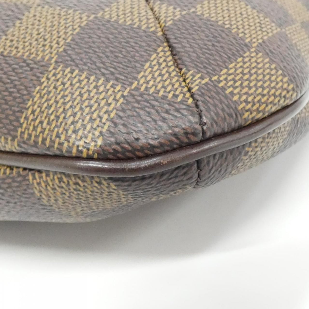 Louis Vuitton Damier Bloomsbury Shoulder Bag