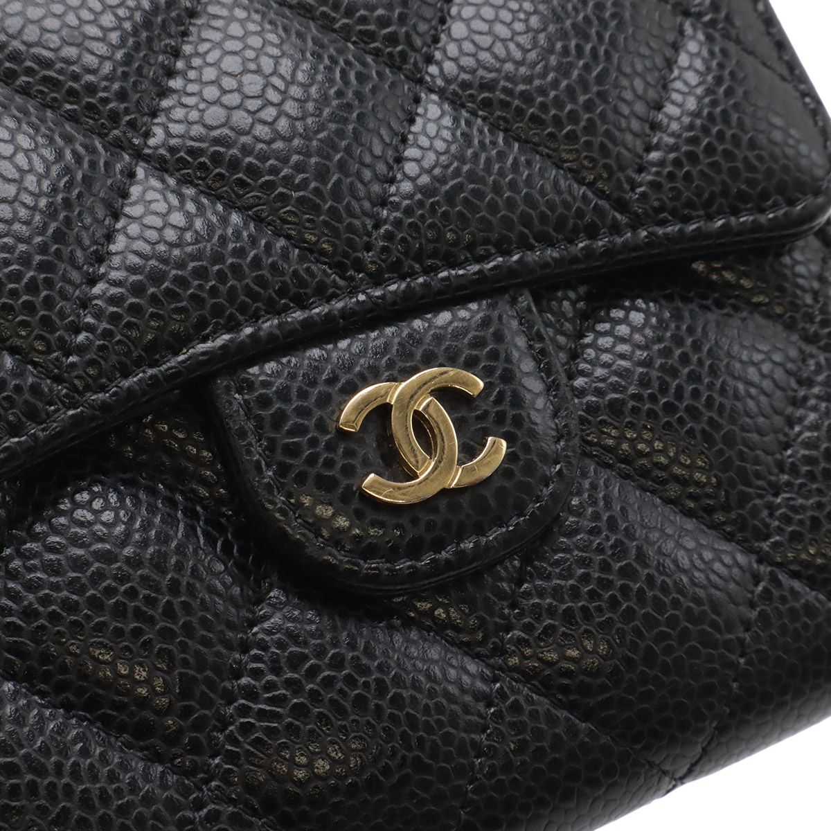 Chanel Classic Caviar Skin Wallet