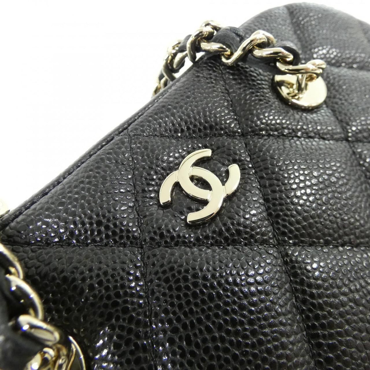 Chanel Caviar Skin Chain Clutch
