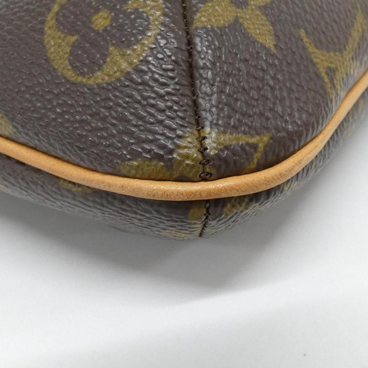Louis Vuitton Monogram Shoulder Bag