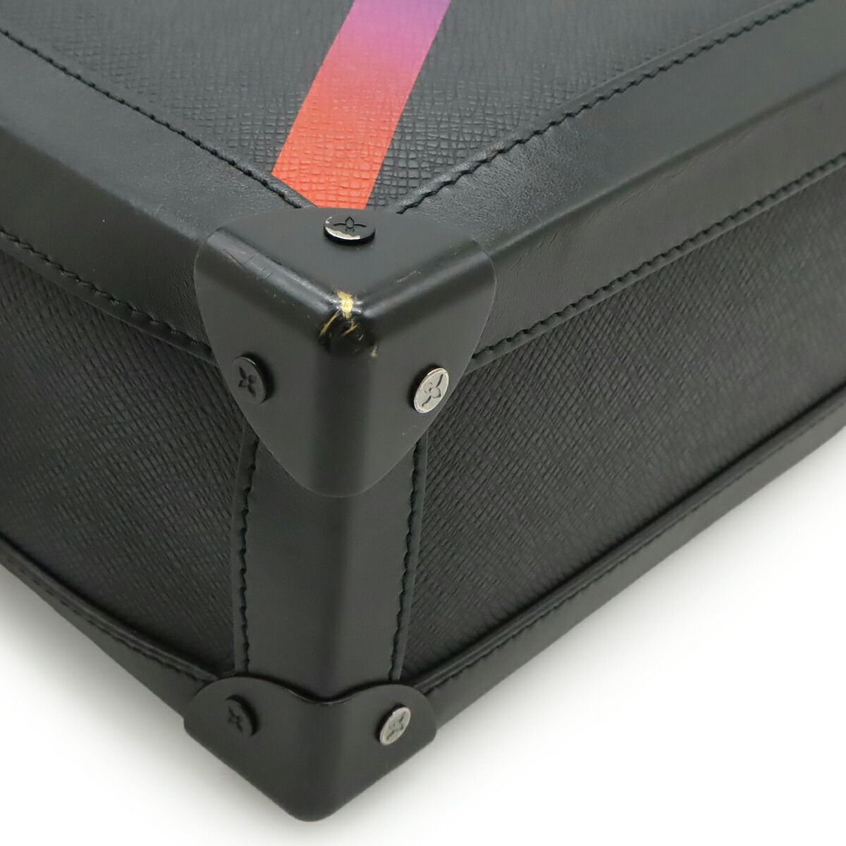 Louis Vuitton Taiga Rainbow shoulder bag