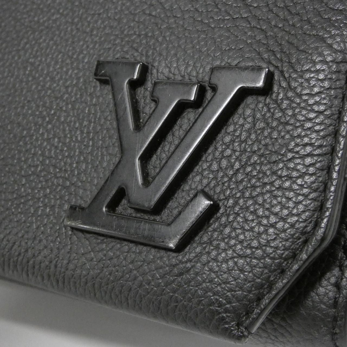 Louis Vuitton LV Aerogram Takeoff Messenger Calf Shoulder Bag