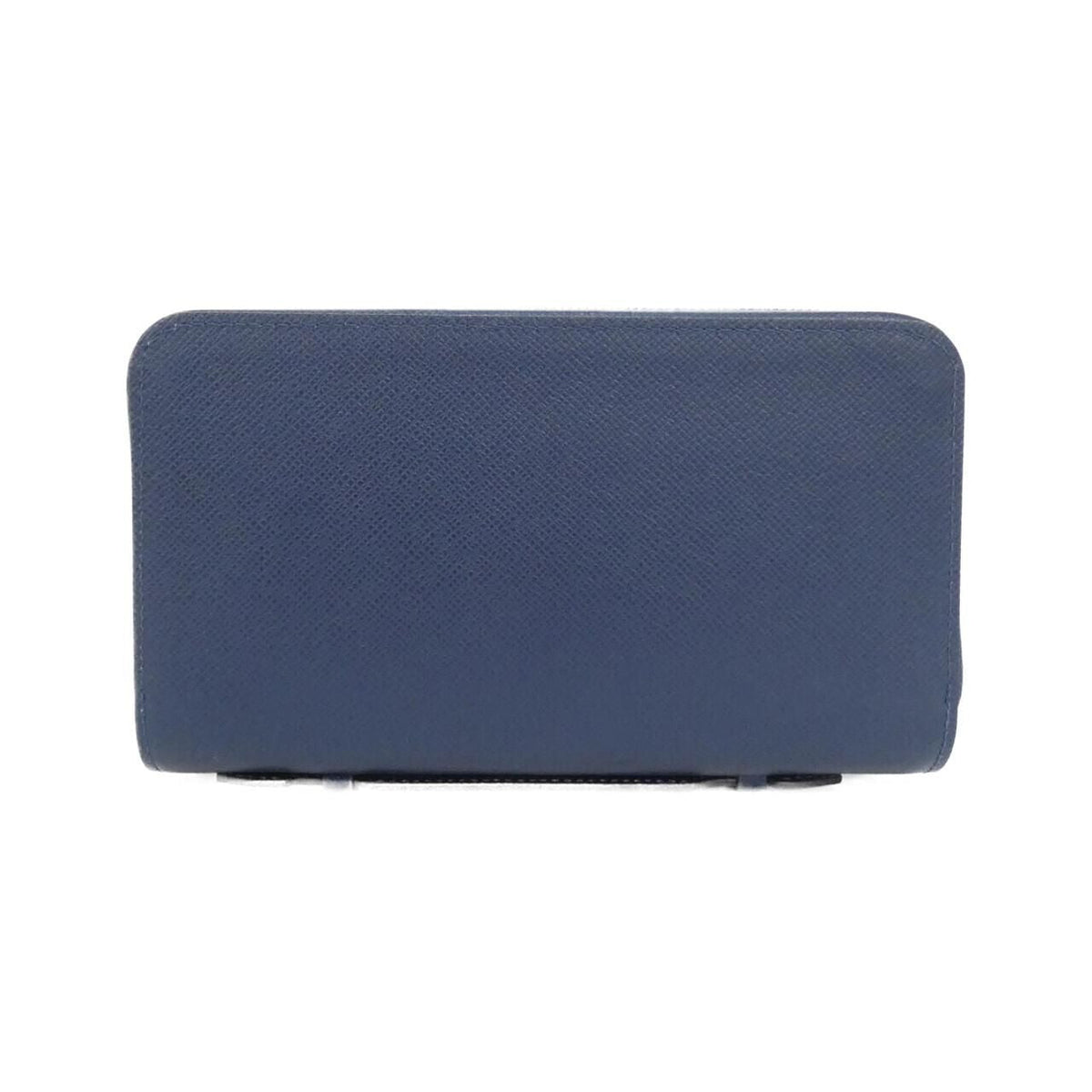 Louis Vuitton Taiga Zippy XL Wallet