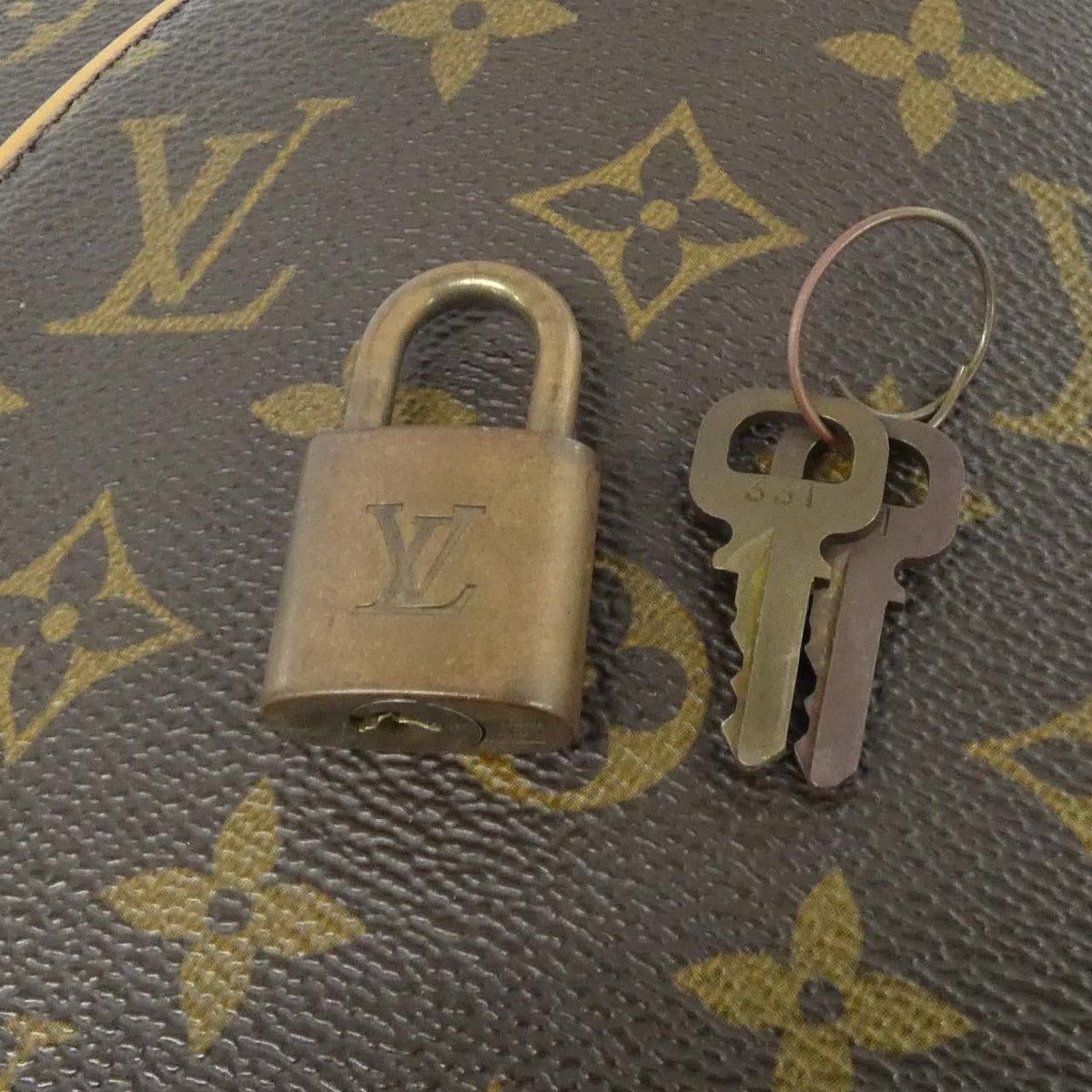 Louis Vuitton Ellipse Monogram Bag