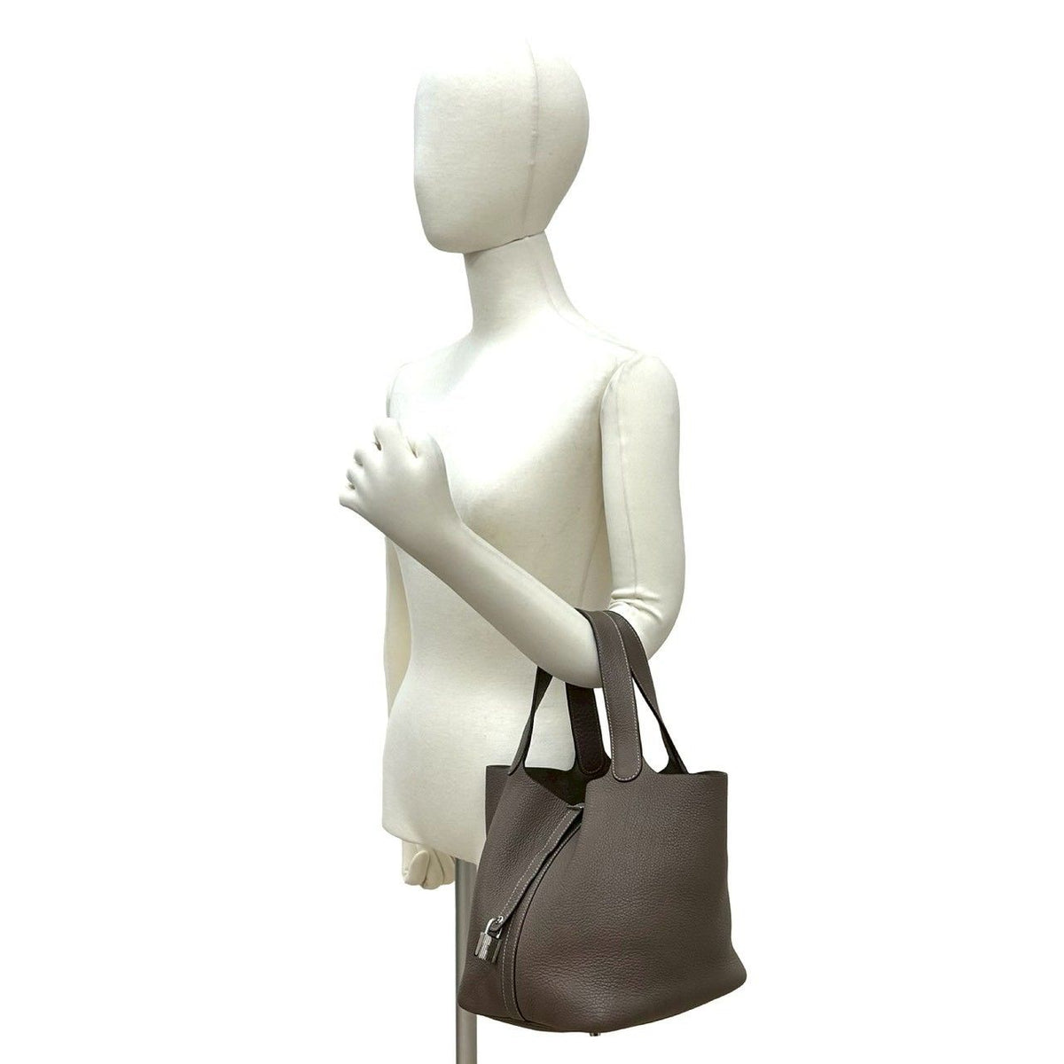 Hermes Picotin Lock MM Taurillon Clemence Handbag