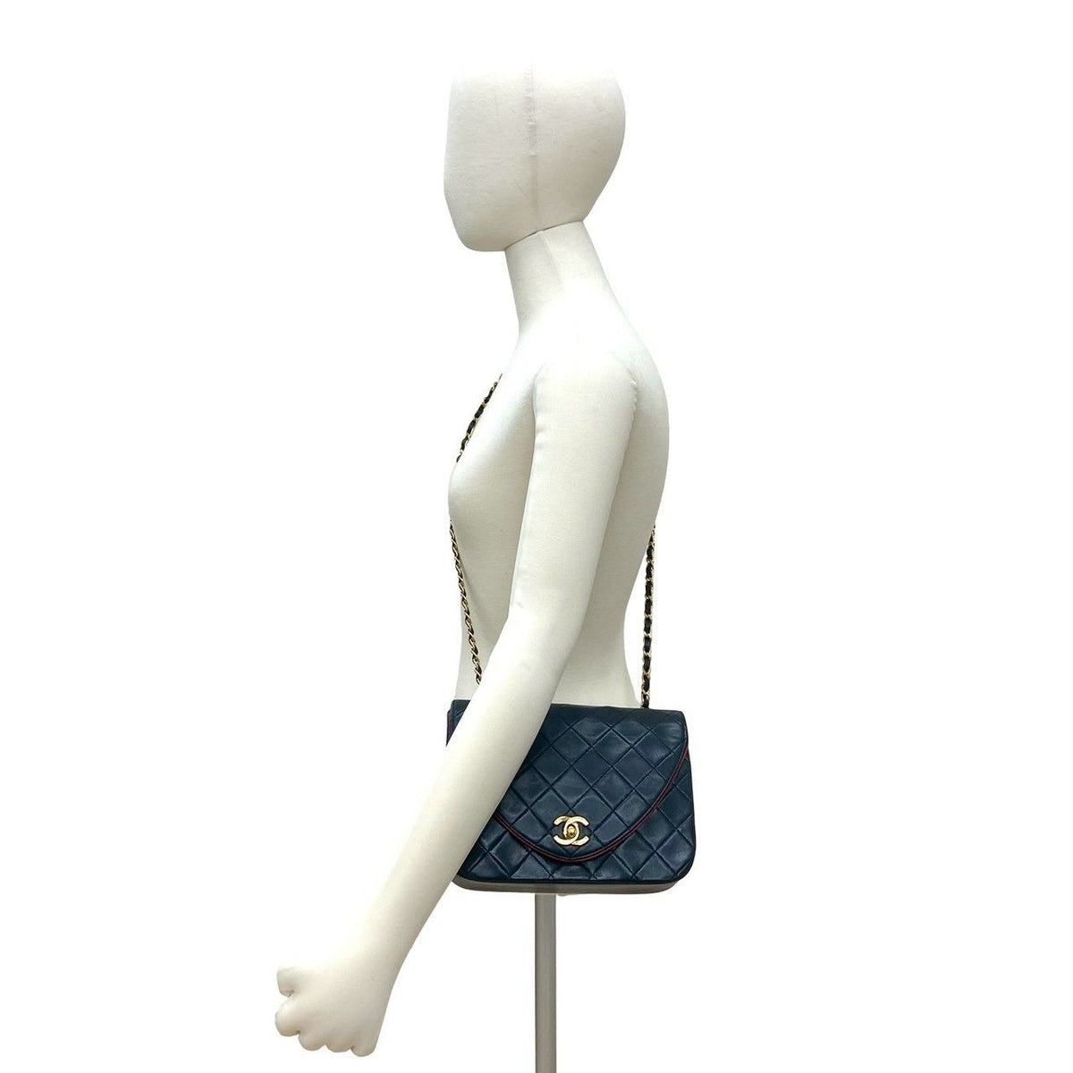 Chanel Matelass  Lambskin Shoulder Bag