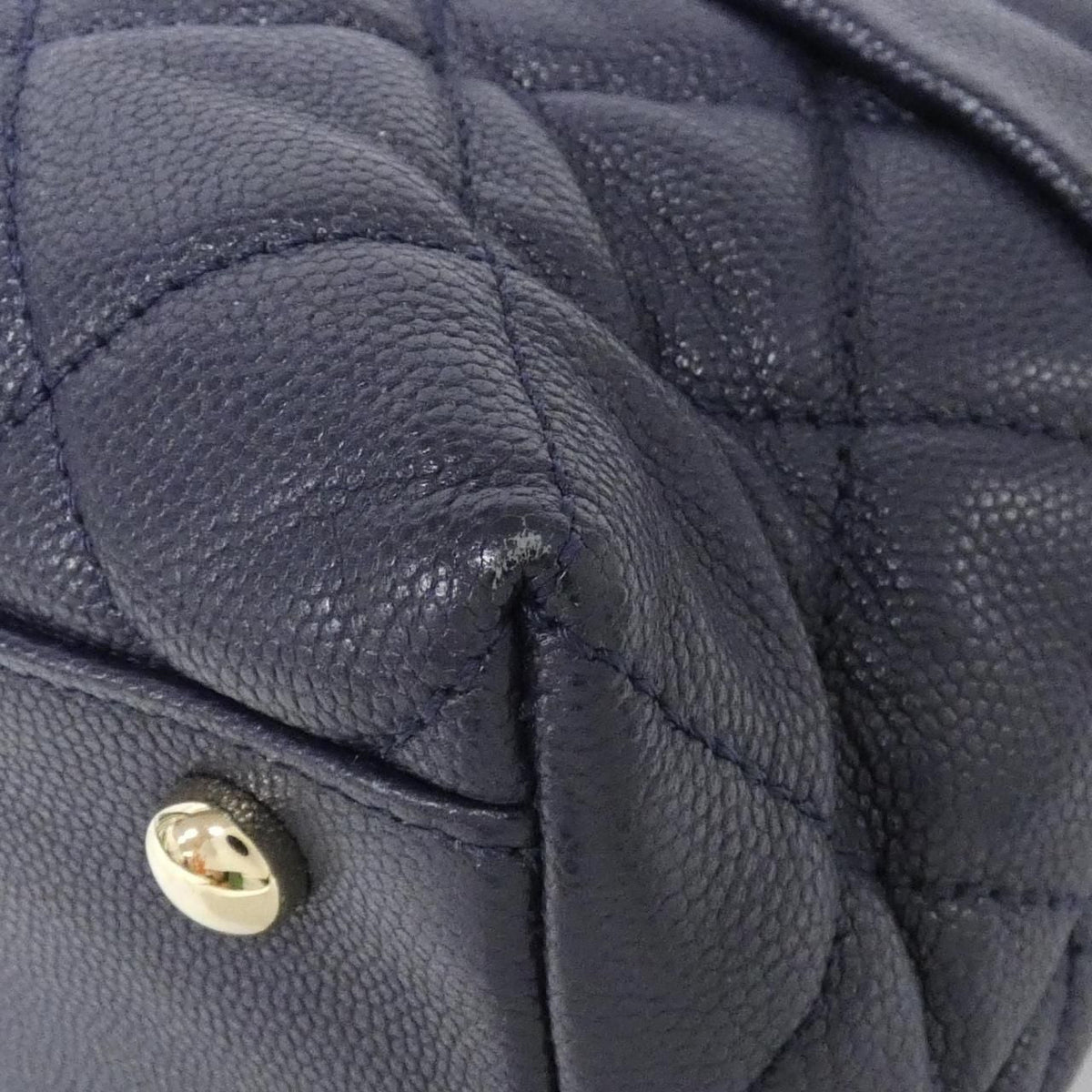 Chanel Caviar Skin Shoulder Bag
