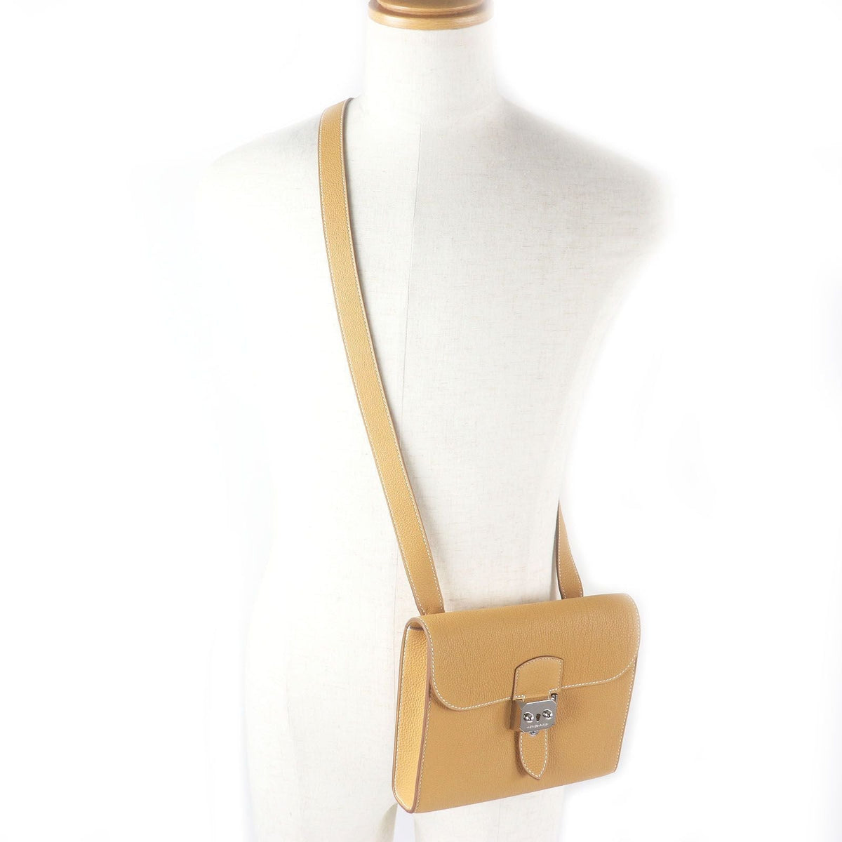 Hermes Sac Adepesh Togo Shoulder Bag
