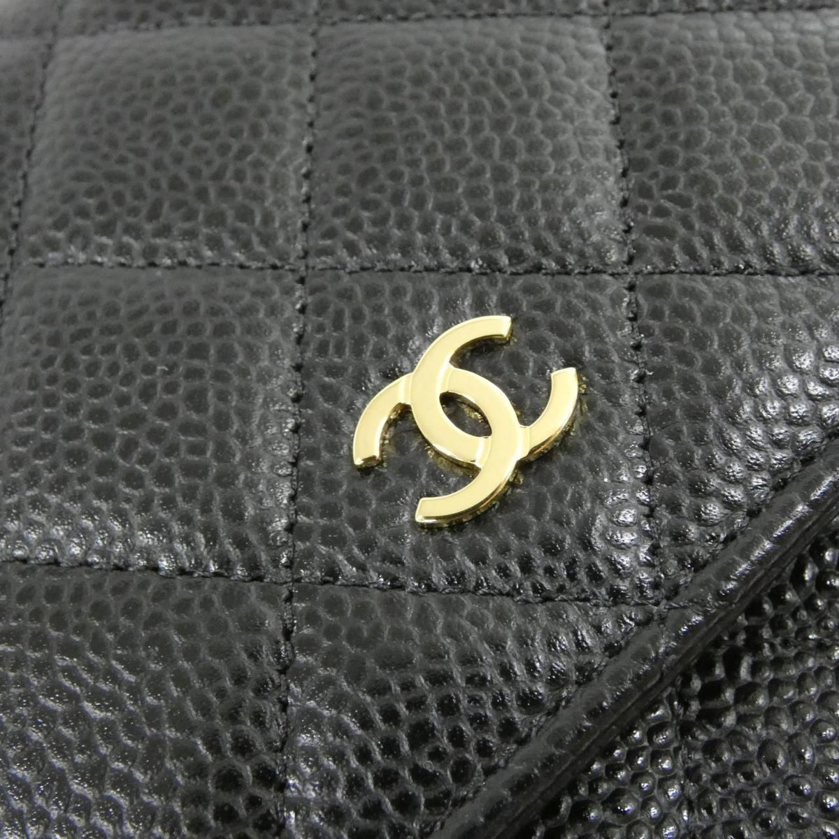 Chanel Timeless Classic Caviar Skin Chain Wallet