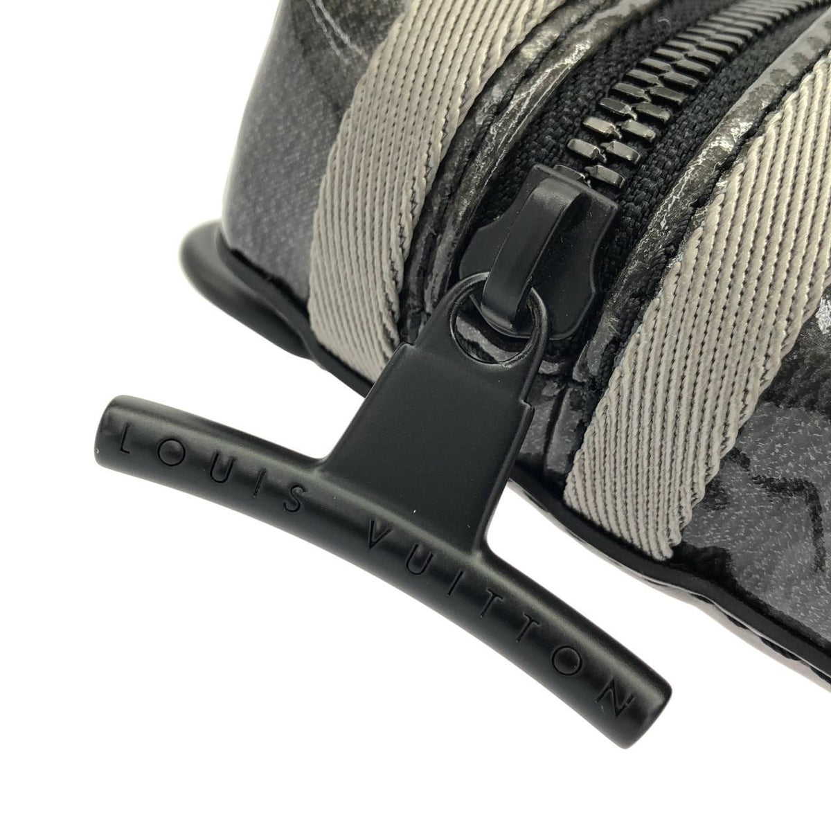 Louis Vuitton Monogram Eclipse Glaze Shoulder Bag