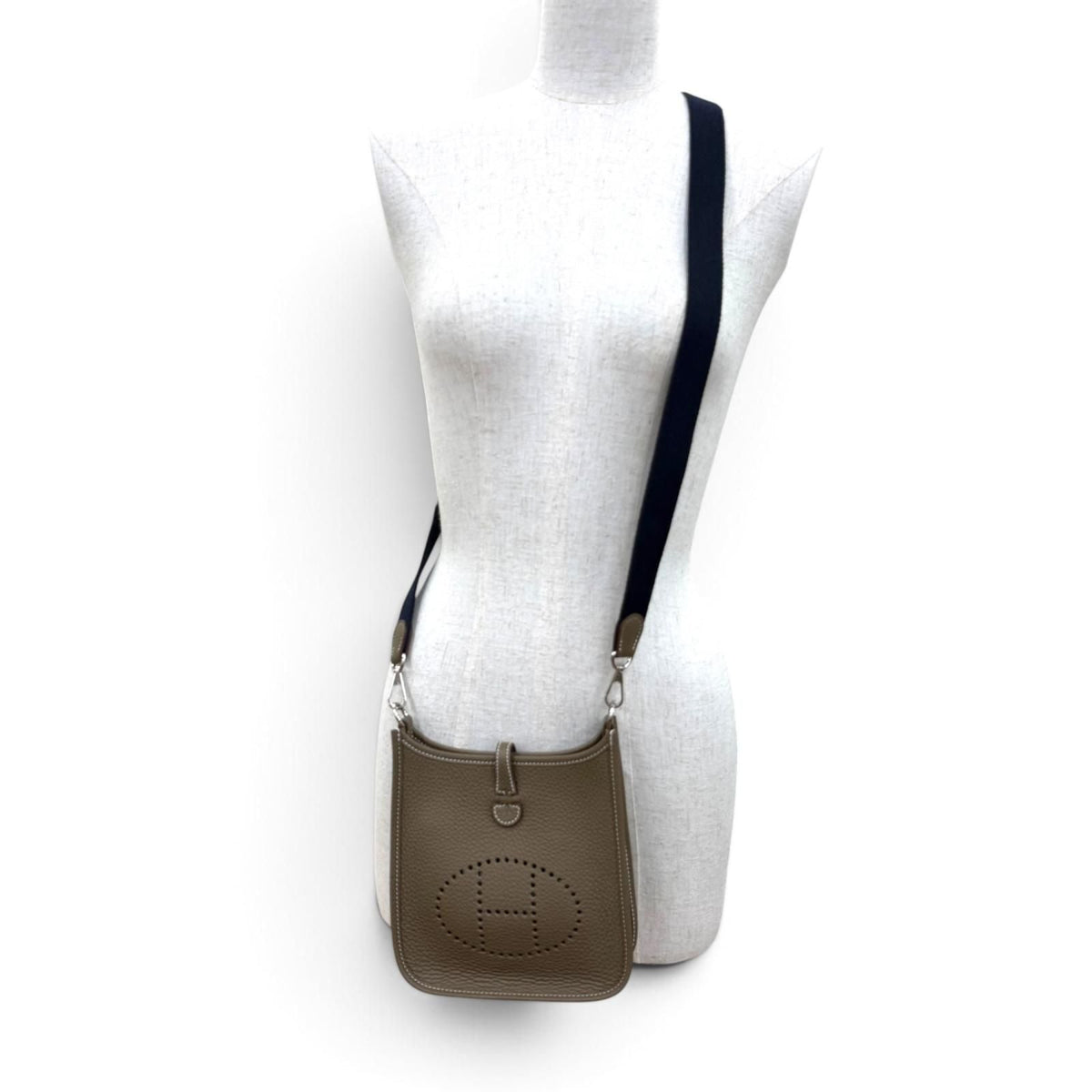 Herm s Evelyne TPM Taurillon Clemence Shoulder Bag