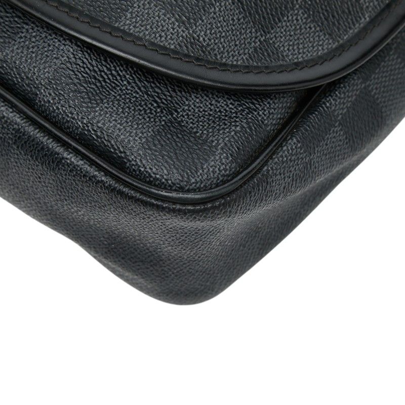 Louis Vuitton Daniel MM Damier Graphite shoulder bag