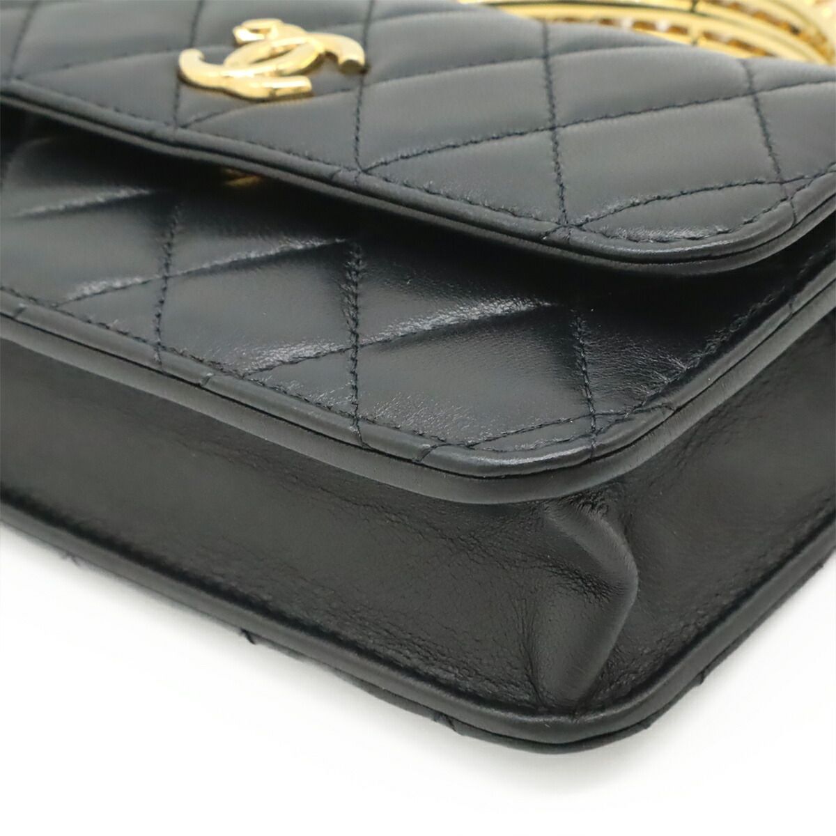 Chanel Matelasse Pearl Wood Leather 2way Bag