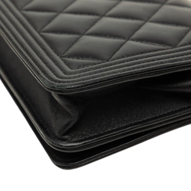 CHANEL Boy Chanel Lambskin Chain Wallet