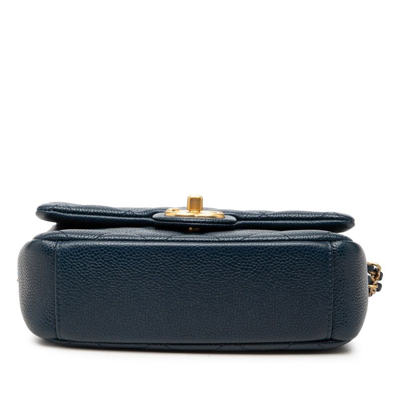CHANEL Matelasse Caviar Shoulder Bag