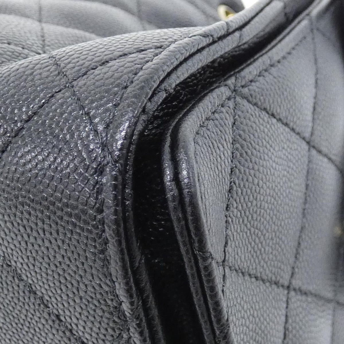 Chanel Caviar Skin Shoulder Bag