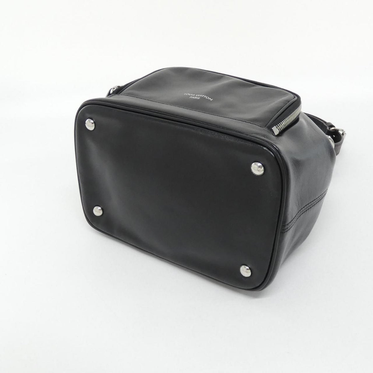 Louis Vuitton Noe Vibe Lamb Shoulder Bag