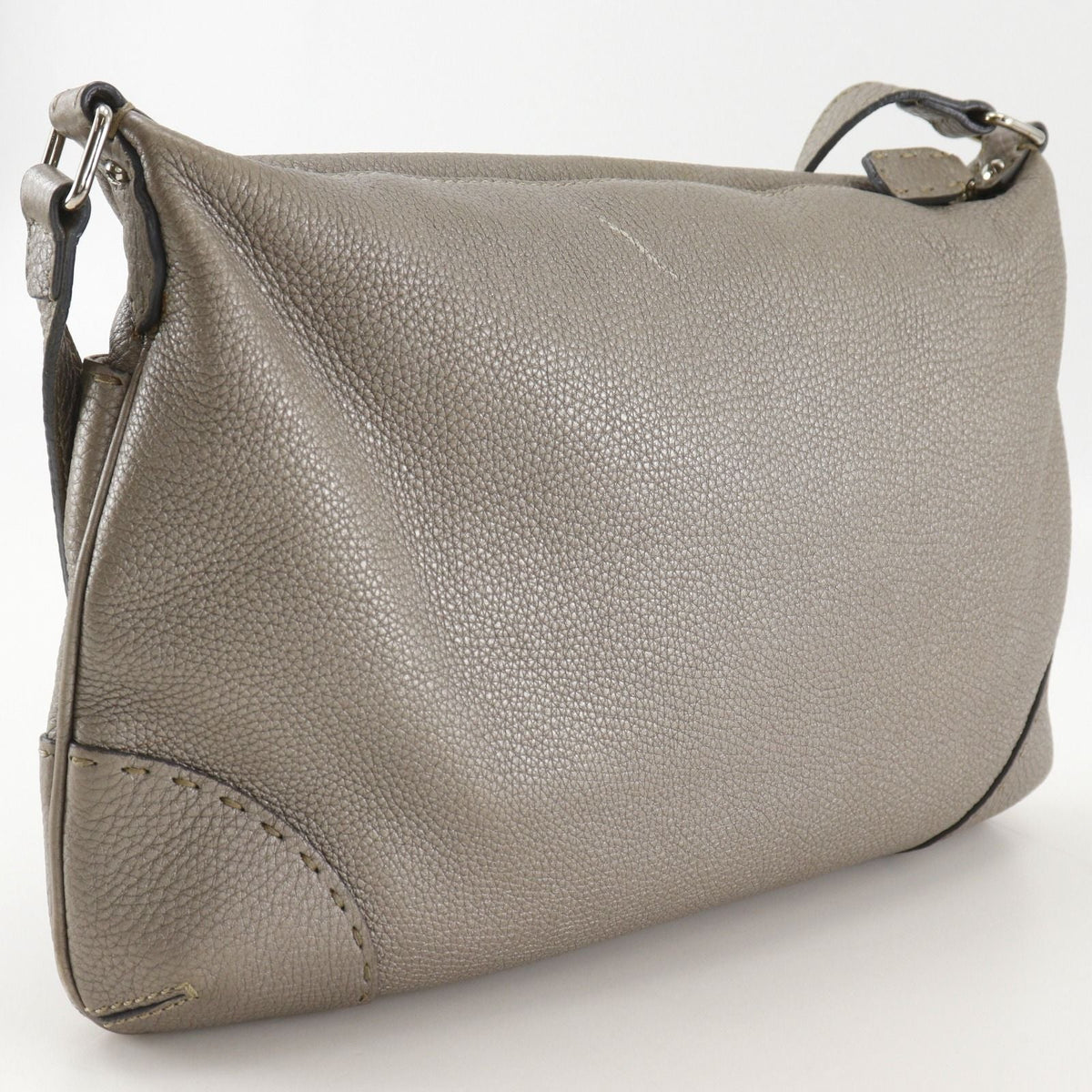 Fendi Selleria Leather Shoulder Bag