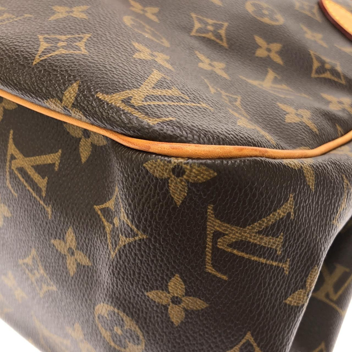 Louis Vuitton Batignolles Horizontal Monogram Tote Bag