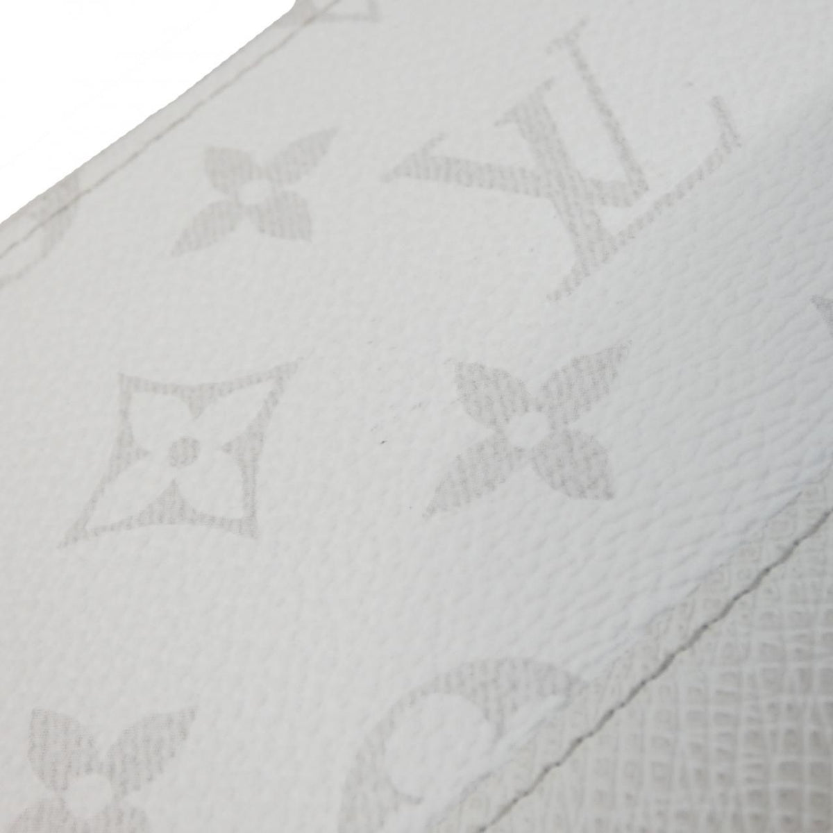 Louis Vuitton Taiga Rama Zippy Wallet Horizontal Long Wallet
