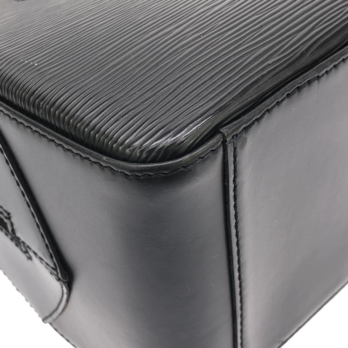 Louis Vuitton Epi Bag