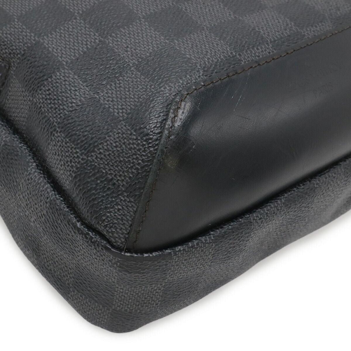 Louis Vuitton Avenue Damier Graphite shoulder bag