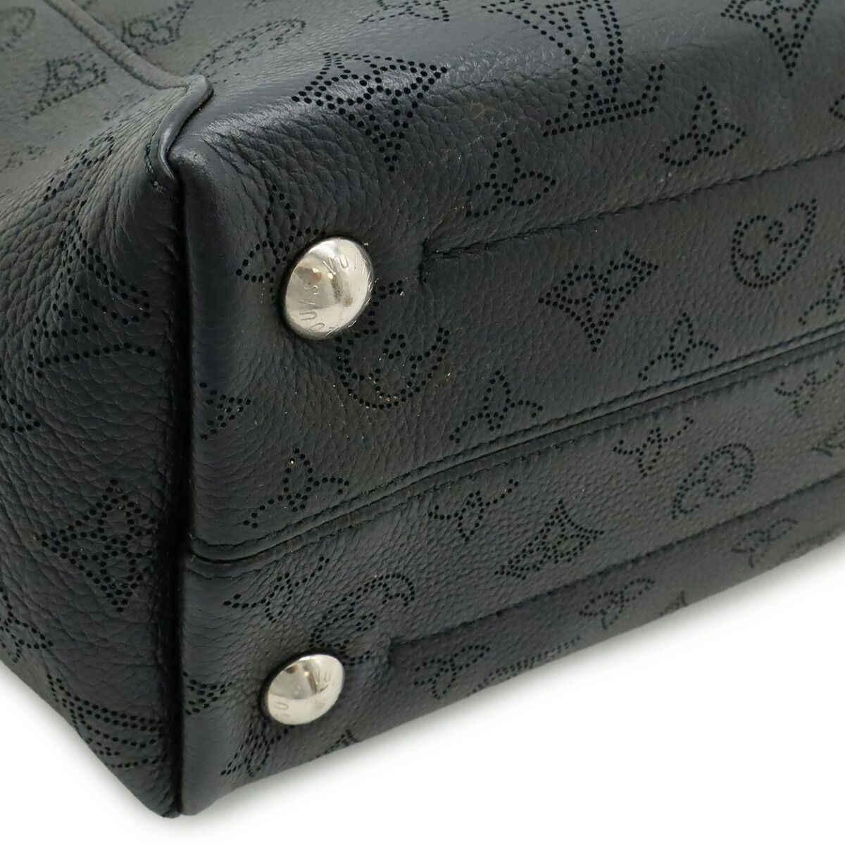 Louis Vuitton Mahina Handbag