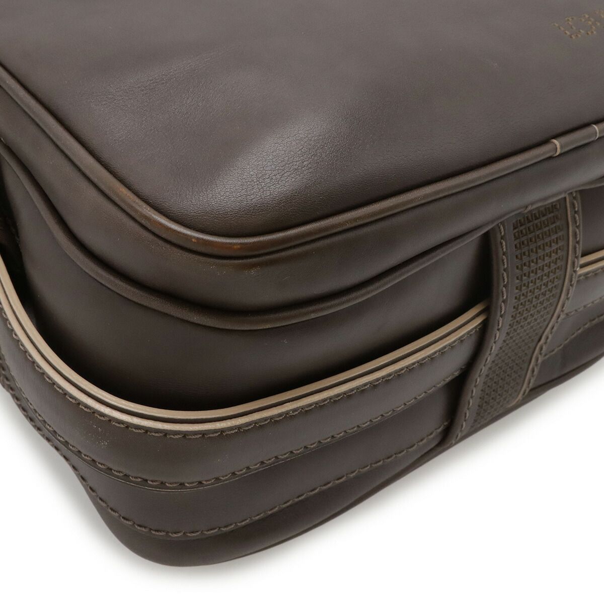 Louis Vuitton Trotteur GM Leather Shoulder Bag