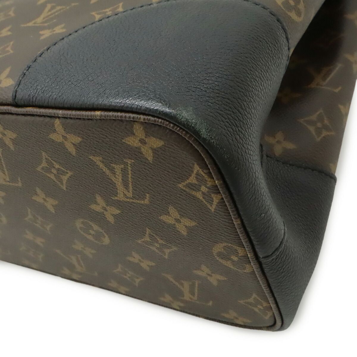 Louis Vuitton Monogram Flanerin Handbag