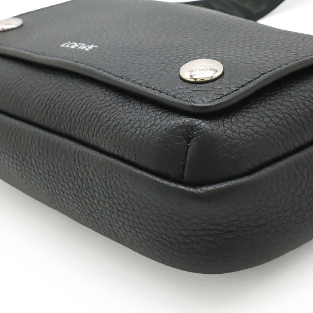 Loewe Pebble Messenger Small Shoulder Bag