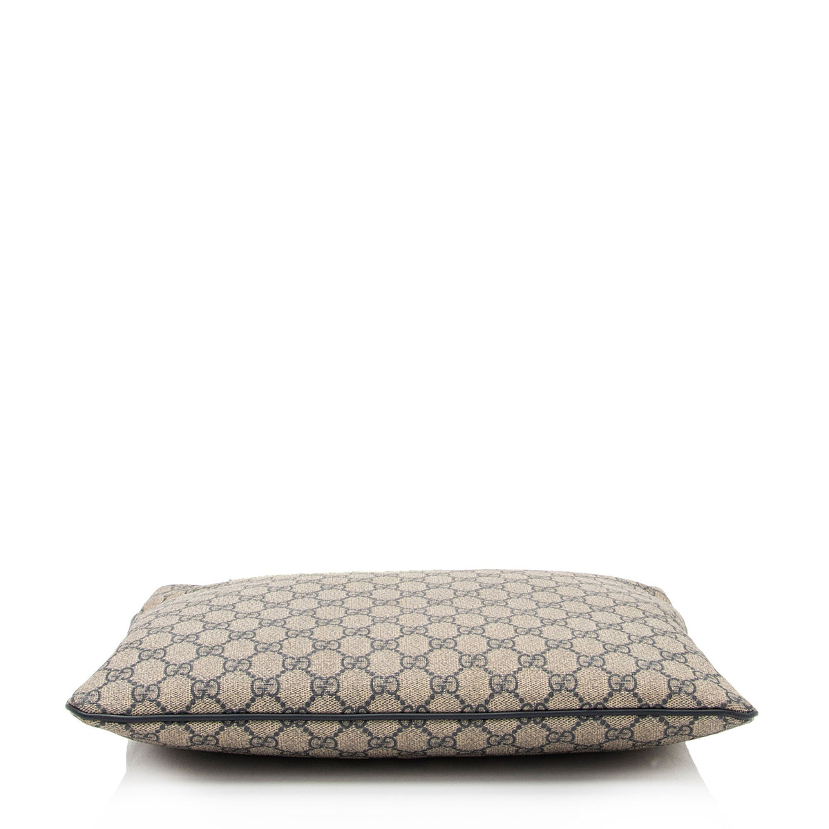 Gucci GG Supreme Classic Flat Medium Messenger Bag (SHF-rHNsr9)