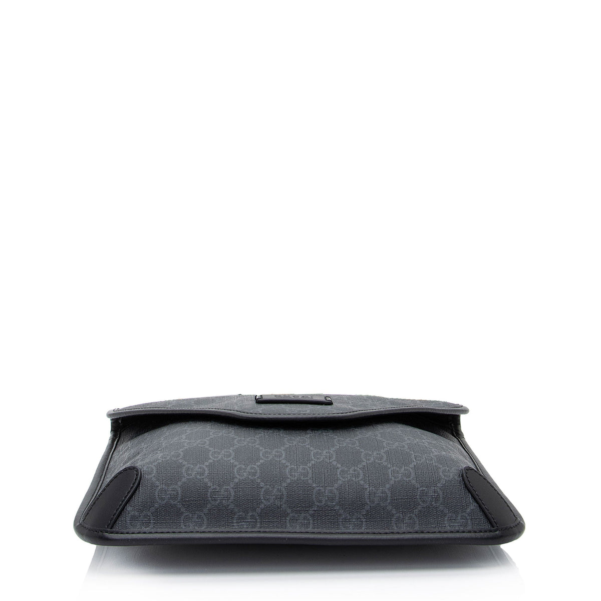Gucci GG Supreme Envelope Medium Messenger Bag (SHF-wZrT5w)